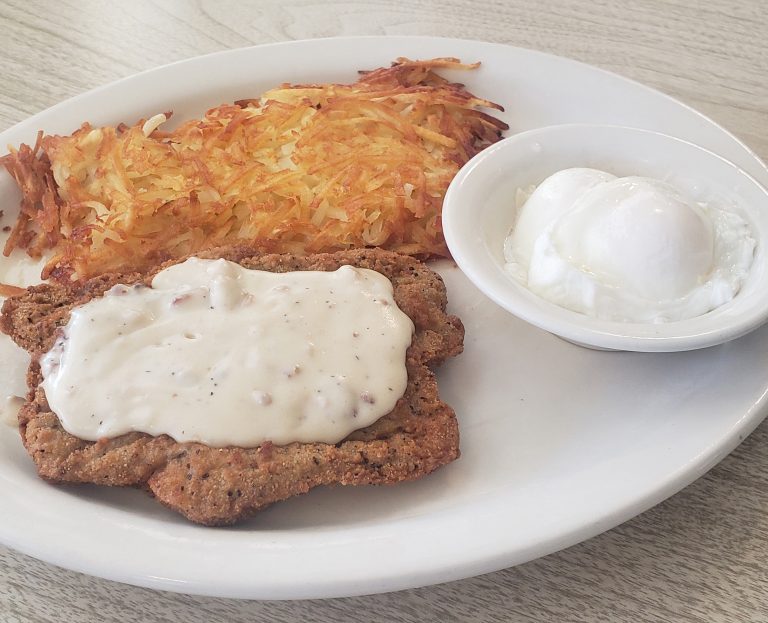 chicken-Fried-Steak-eggs-Hashbrowns